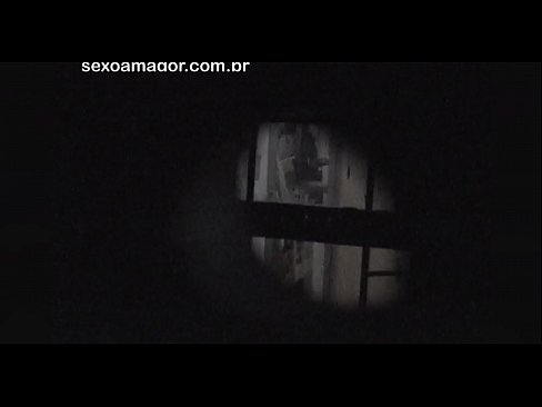 ❤️ Si Blondie sekretong nakuhaan og video sa usa ka voyeur sa kasilinganan nga gitago sa luyo sa mga haw-ang nga tisa ️ Lisud nga porn sa amon ️❤